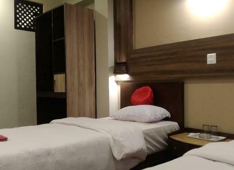 اتاق استاندارد, Kumari Guest House