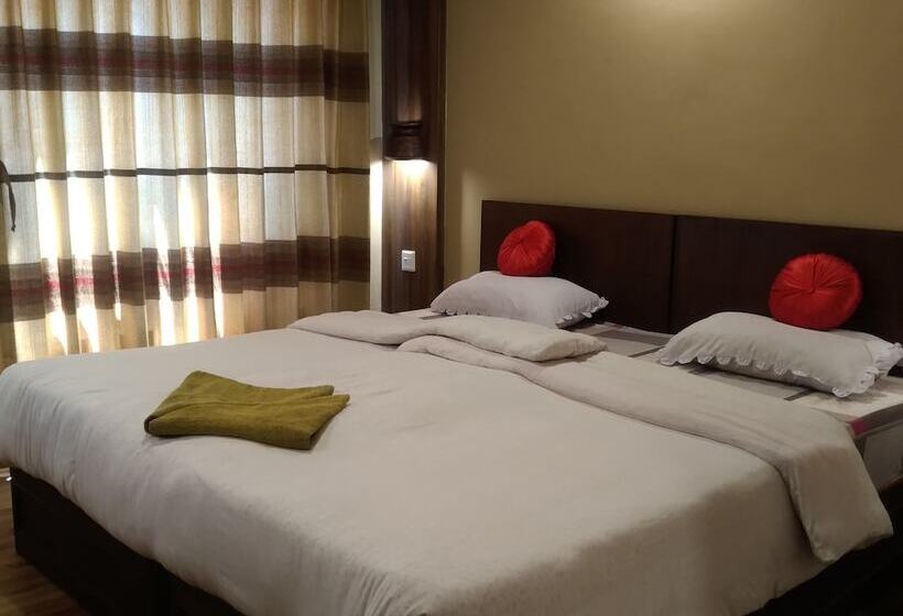 اتاق استاندارد, Kumari Guest House