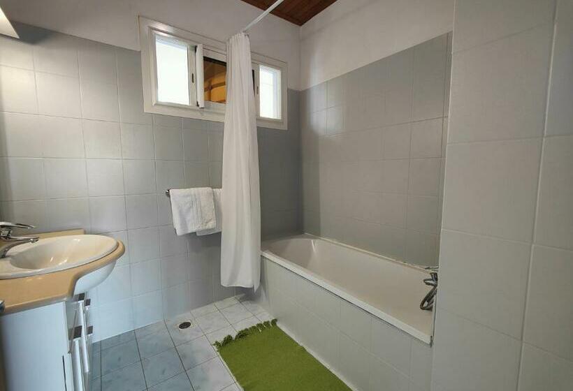 اتاق استاندارد, Le Paille En Queue Résidence Touristique