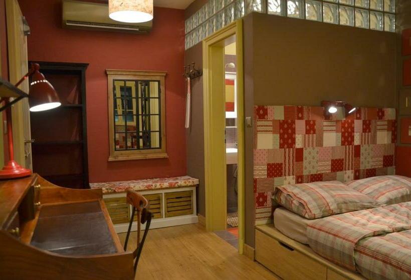 اتاق استاندارد, Muzikafe Home Of Culture