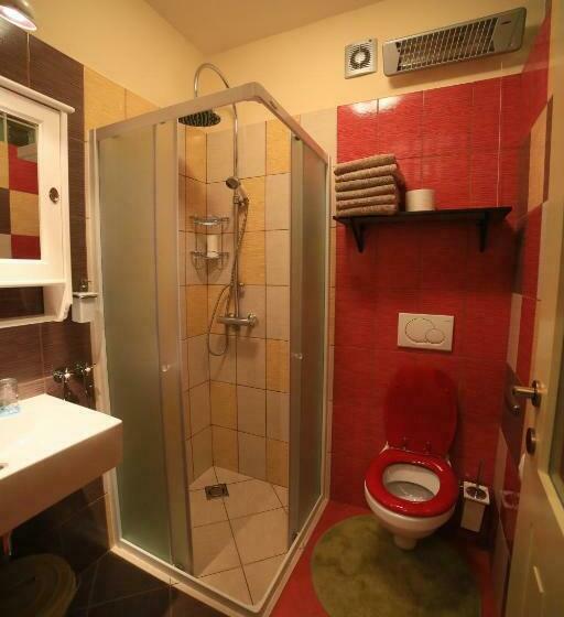 اتاق استاندارد, Muzikafe Home Of Culture