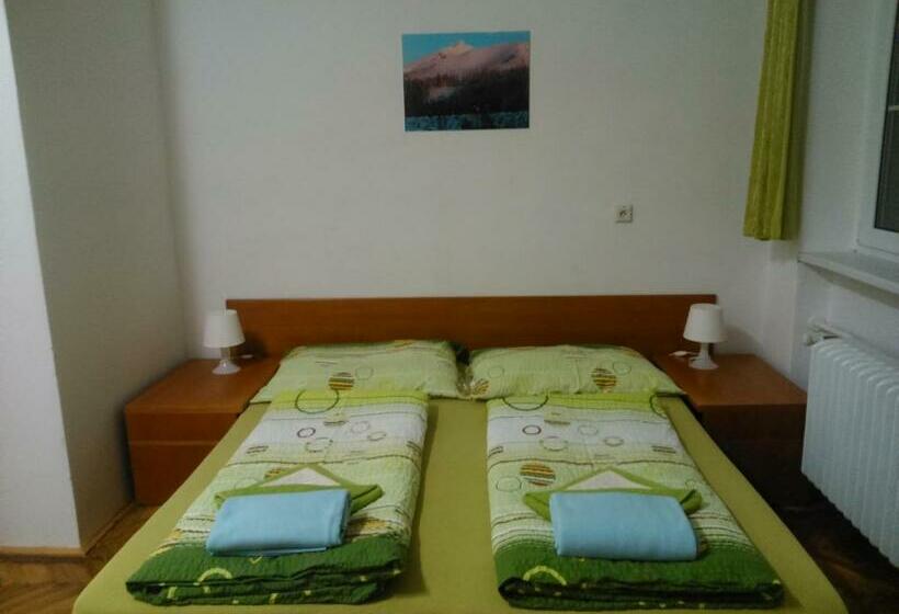 스탠다드 트리플 룸, Penzion Villa Gerlach