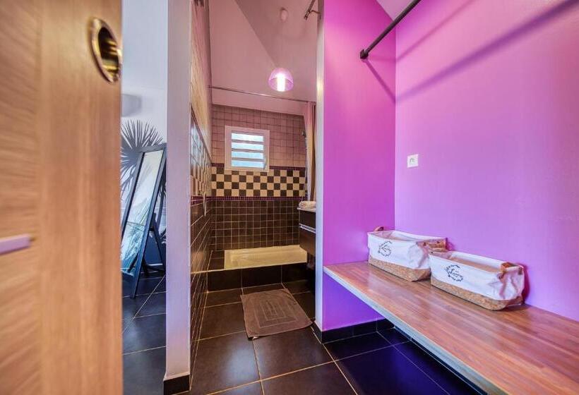 Habitación Estándar con Terraza, Tipalais