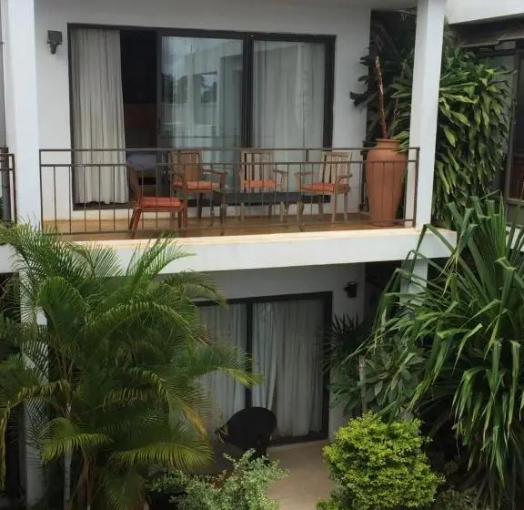 سوییت خانوادگی, Villa Alizee