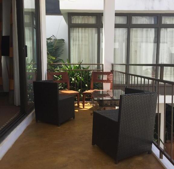 سوییت خانوادگی, Villa Alizee