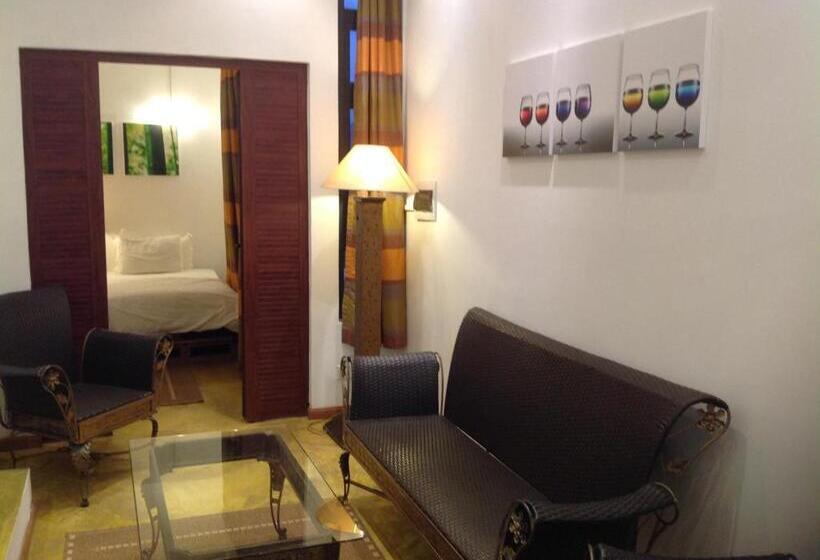 سوییت خانوادگی, Villa Alizee