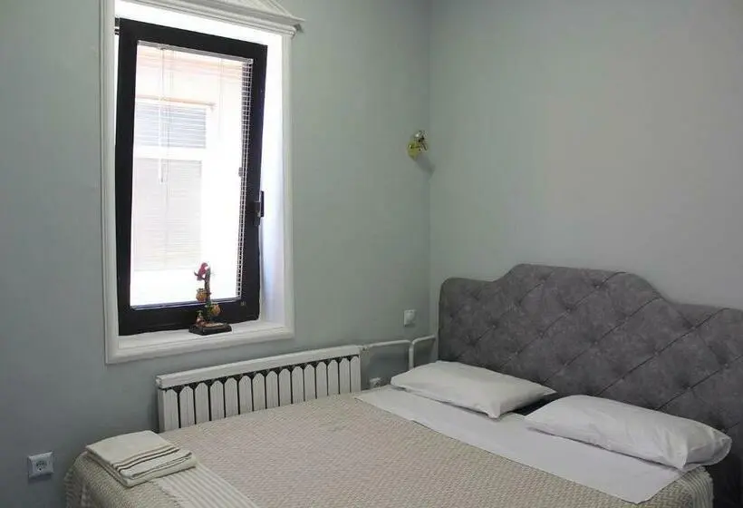 آپارتمان 1 خوابه با بالکن, Hostel 42