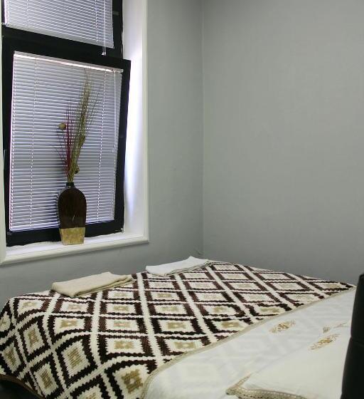 اتاق استاندارد با بالکن, Hostel 42