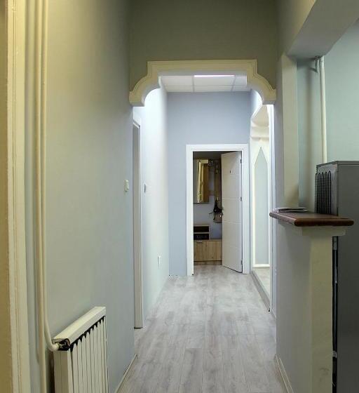 اتاق استاندارد با بالکن, Hostel 42