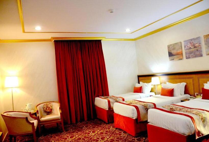 スタンダードトリプルルーム, Amjad Al Deafah