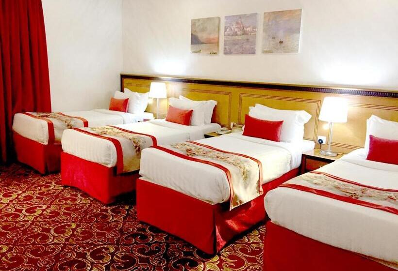 חדר סטודיו סטנדרד, Amjad Al Deafah