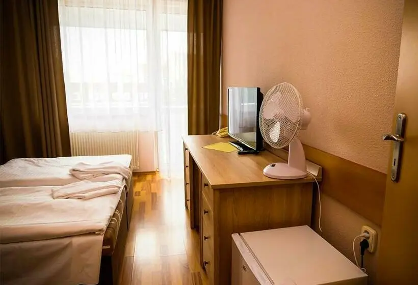 Standard-huone, Atrium