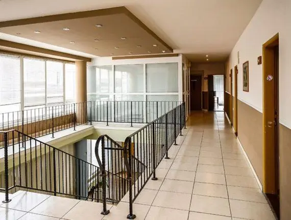 Standard Yhden Hengen Huone, Atrium