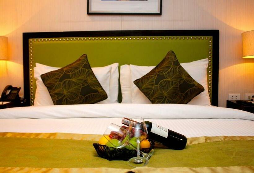 اتاق لوکس با تخت بزرگ, Azzurro