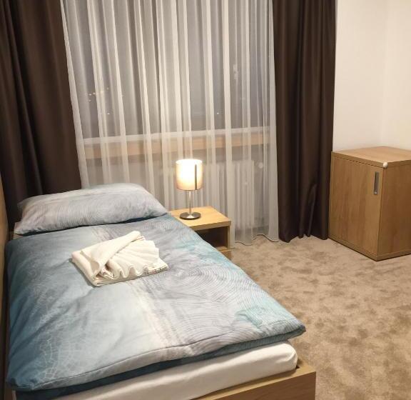 غرفة بريميوم فردية, Bothe