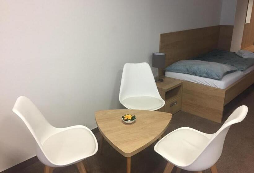 غرفة عائلية, Bothe