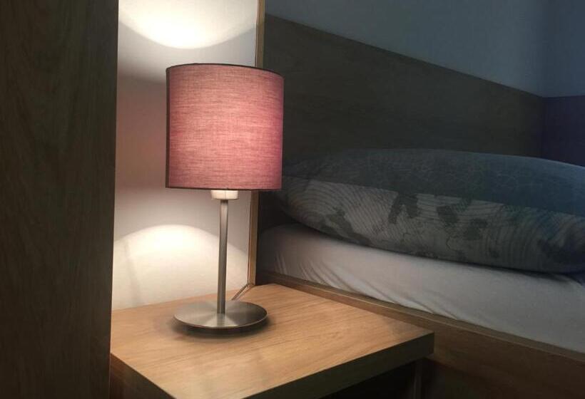 غرفة عائلية, Bothe