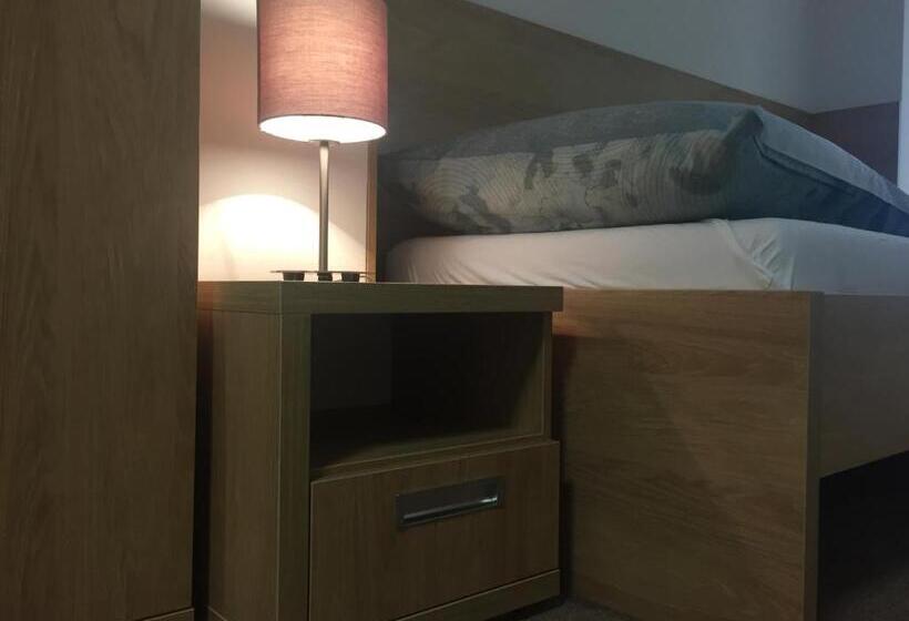 غرفة عائلية, Bothe