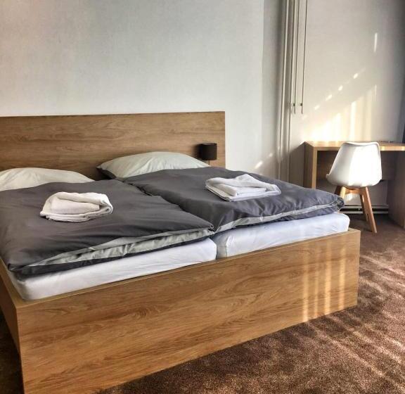 غرفة عائلية, Bothe