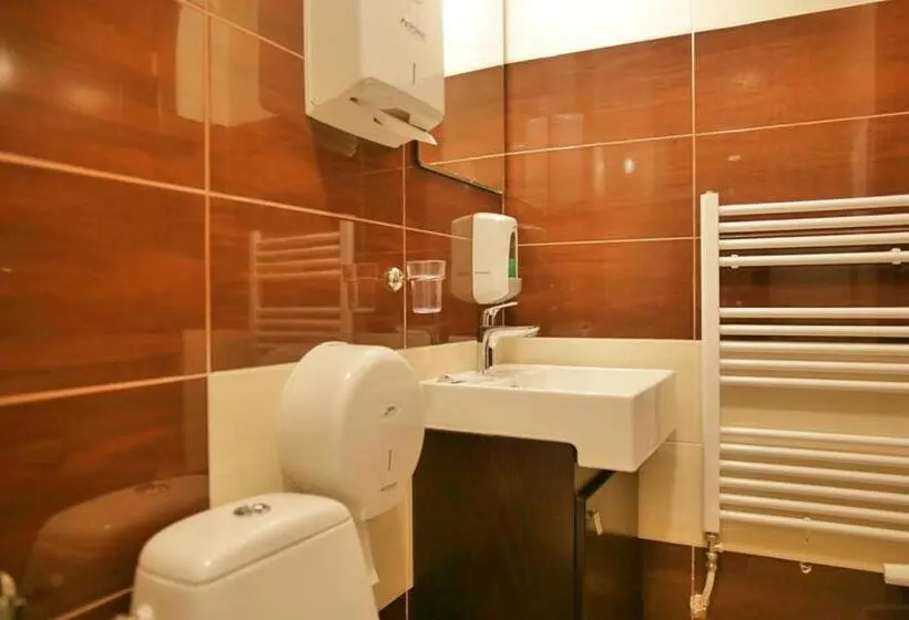اتاق استاندارد سه نفره, Bulevar