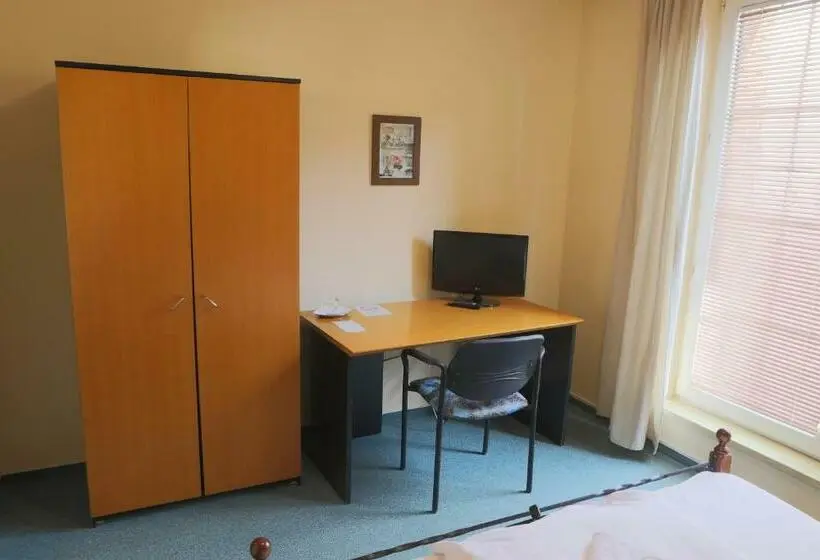 Standard Yhden Hengen Huone, Diana