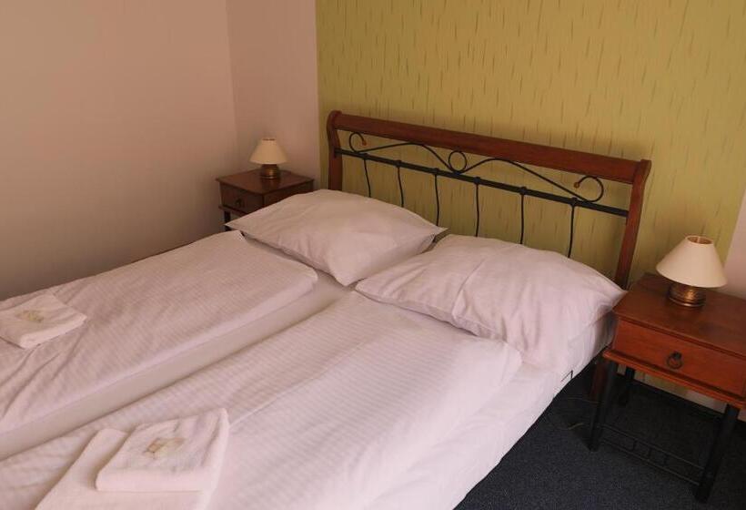 带2个卧室的套房, Diana