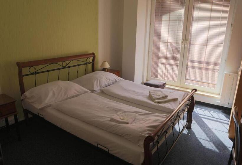 带2个卧室的套房, Diana