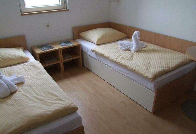 اتاق استاندارد, Galaksija Trebnje   Free Sauna Included