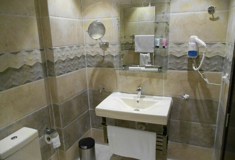 סוויטת ג'וניור, Shamaat Jeddah