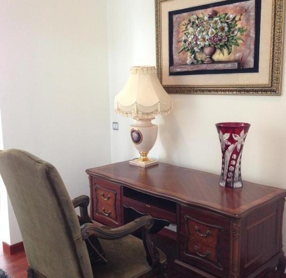 Executive Suite, Victoria Beach