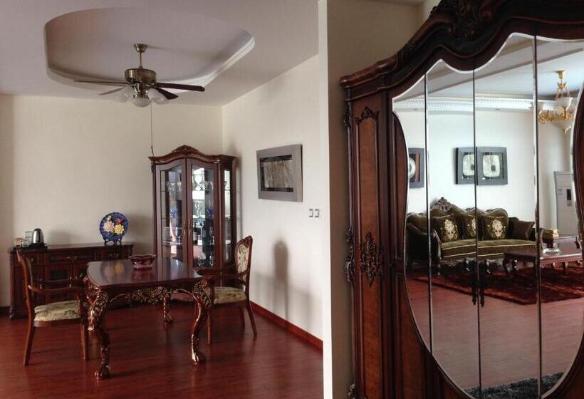 Executive Suite, Victoria Beach