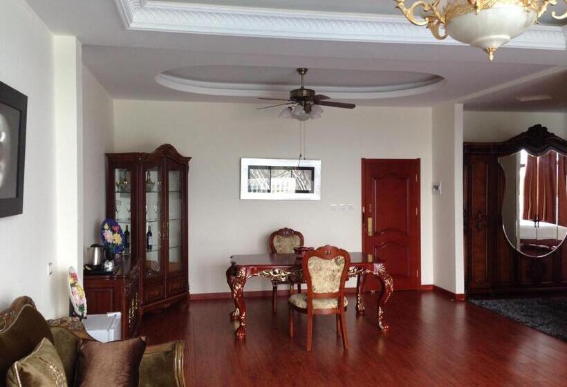 Executive Suite, Victoria Beach