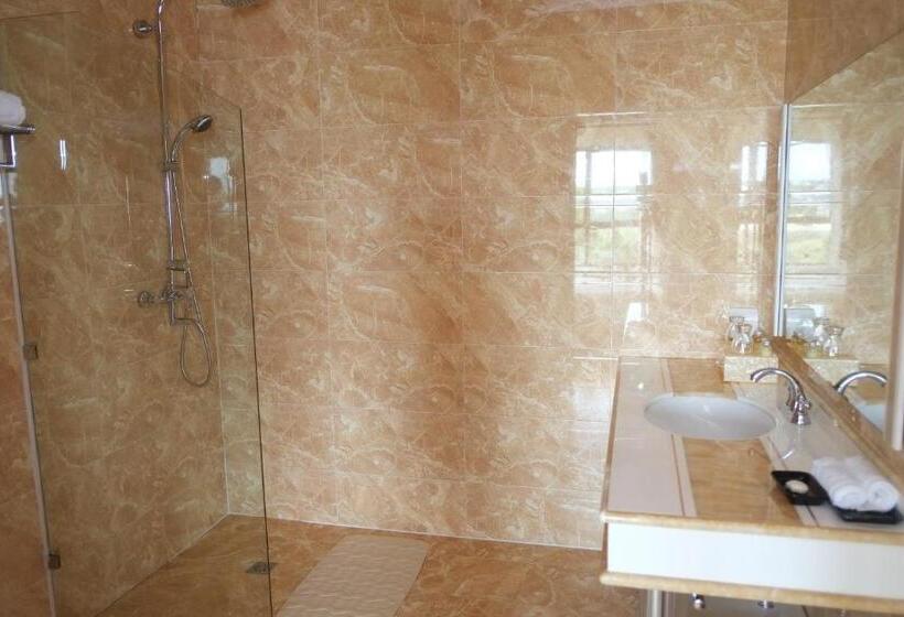 Deluxe Suite, Victoria Beach