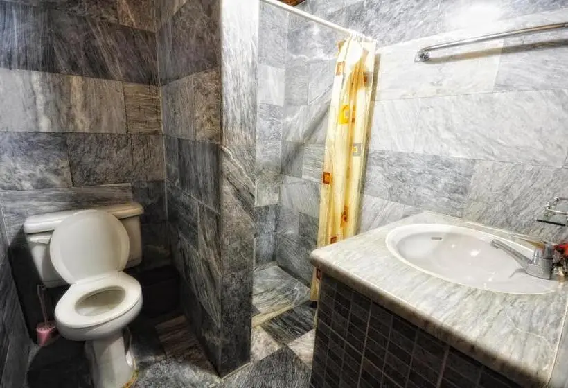 کابین, Villa De Pico Highland Beach Resort