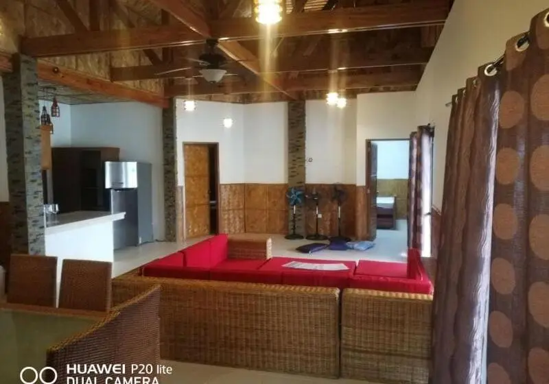 سوییت اجرایی, Villa De Pico Highland Beach Resort