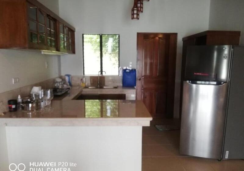 سوییت اجرایی, Villa De Pico Highland Beach Resort