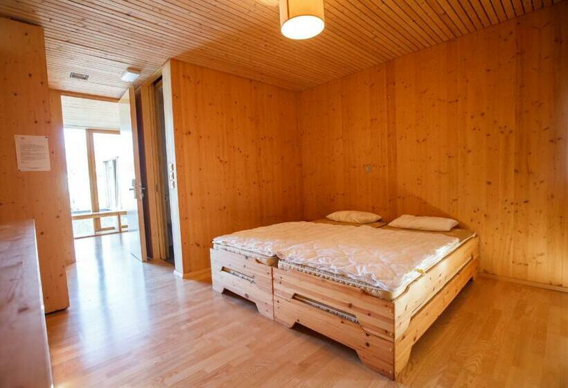 اتاق استاندارد, Youth Hostel Punkl