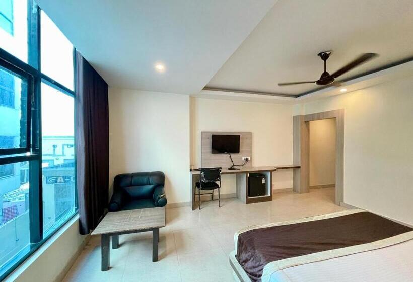 Deluxe Rum, A One Palace ! Puri   ᴺᵒ ᵉᵈⁱᵗᵉᵈ ᵖʰᵒᵗᵒ ʷᵉ ᵃʳᵉ ᵍᵉⁿᵘⁱⁿᵉ ʷᵉ ˢʰᵃʳᵉ ʳᵒᵒᵐ ᵛⁱᵈᵉᵒ