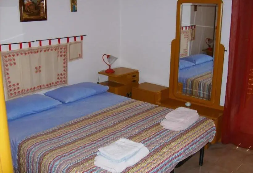 اتاق استاندارد, Bed & Breakfast 5 Di Spade