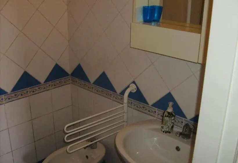 اتاق استاندارد, Bed & Breakfast 5 Di Spade