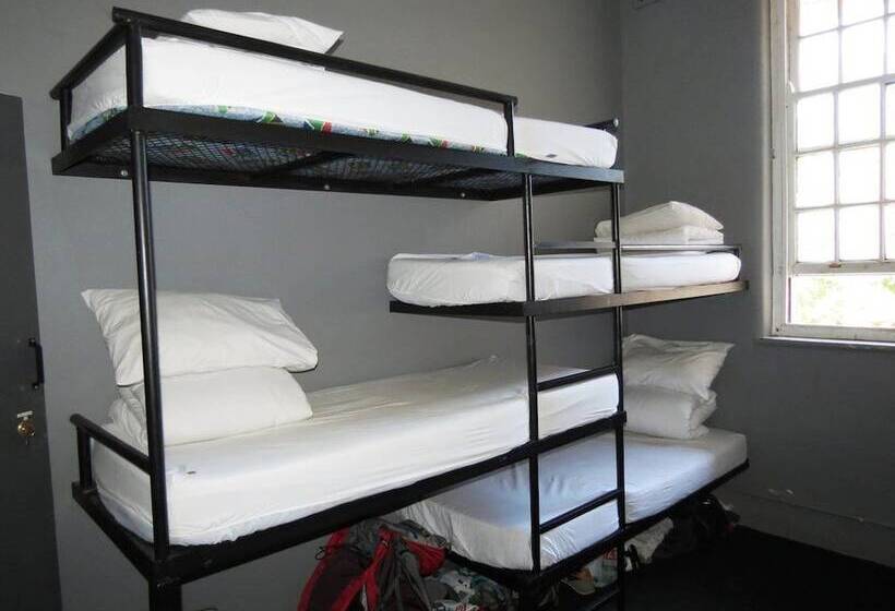 Lit en Chambre Commune, Riverlodge Backpackers