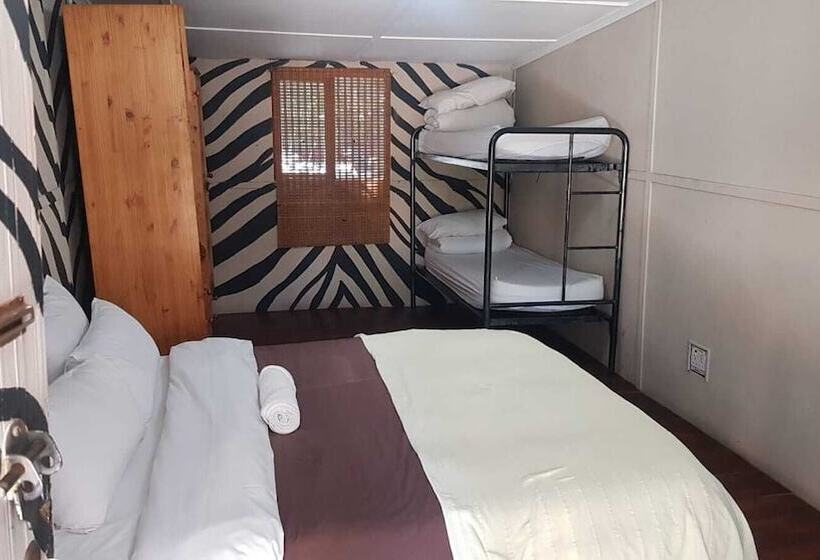 Chambre Familiale, Riverlodge Backpackers