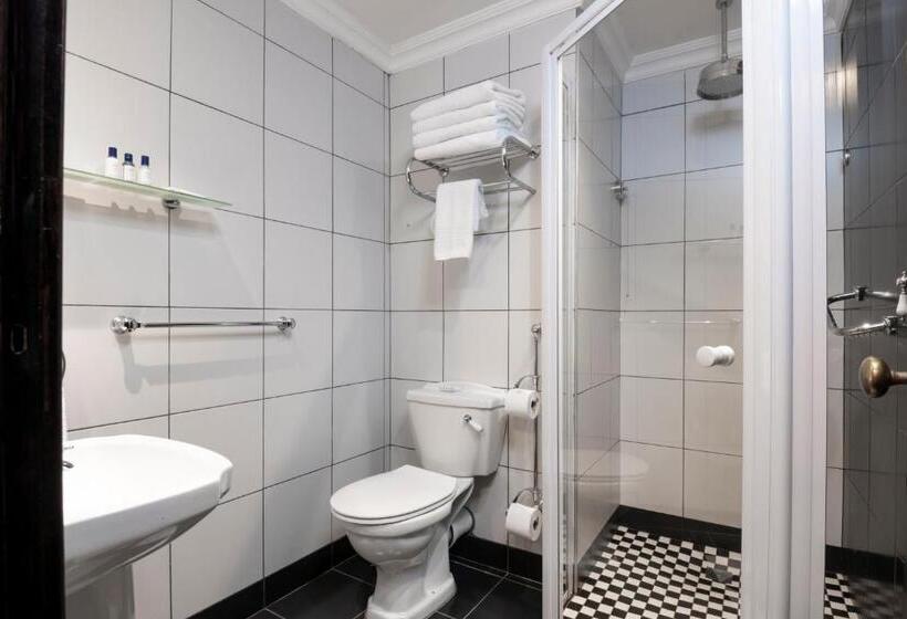 חדר סטנדרט שתי מיטות זוגיות, Anew Hotel Hilton Pietermaritzburg