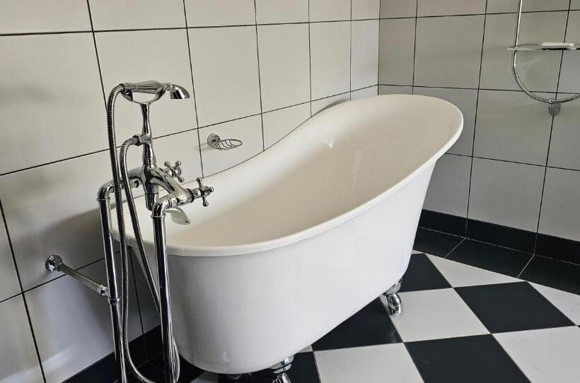 סוויטה נשיאותית, Anew Hotel Hilton Pietermaritzburg