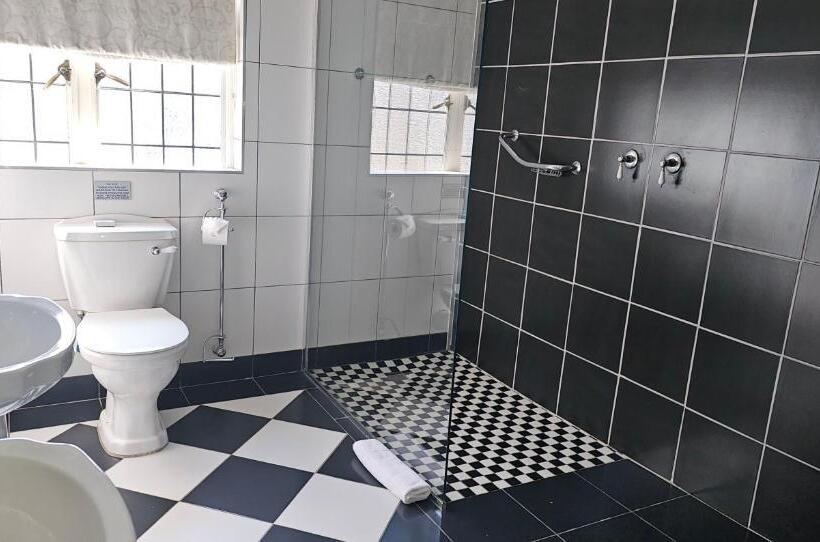 Президентский Люкс, Anew Hotel Hilton Pietermaritzburg