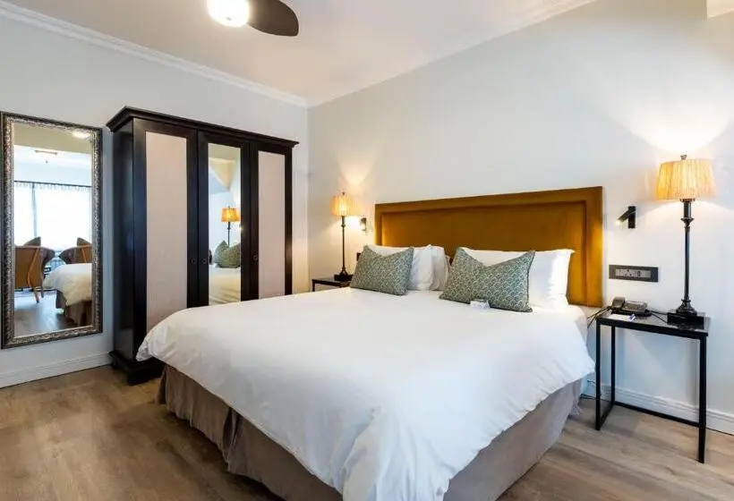 Deluxe Suite King Bed, Anew Hotel Hilton Pietermaritzburg