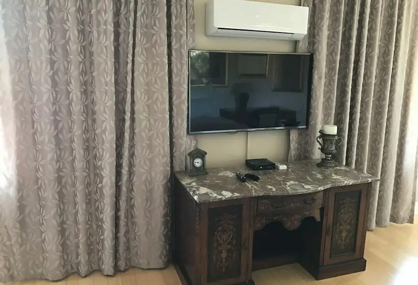 シングルデラックスルーム, Edens Guest House