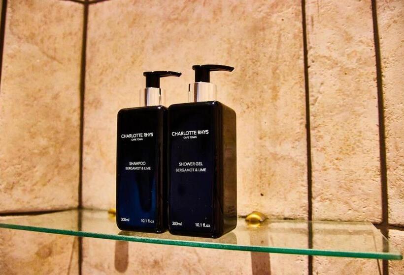 جناح, Gilcrest Place Guest House