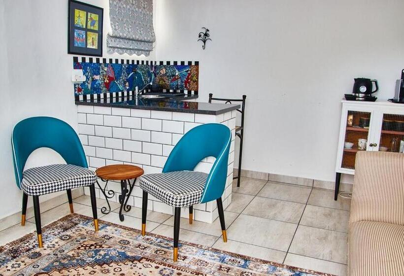 جناح ديلوكس, Gilcrest Place Guest House