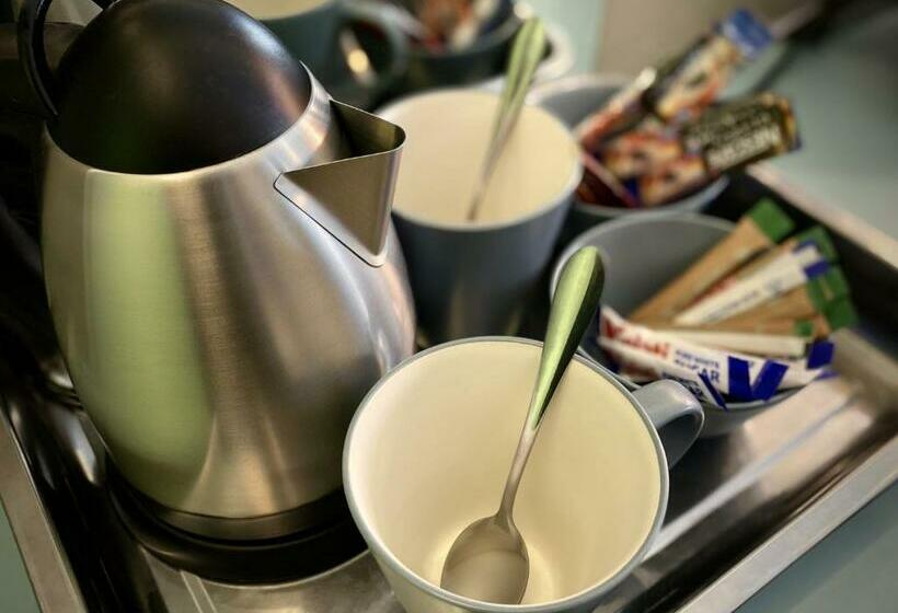 חדר סטנדרט, Bannister